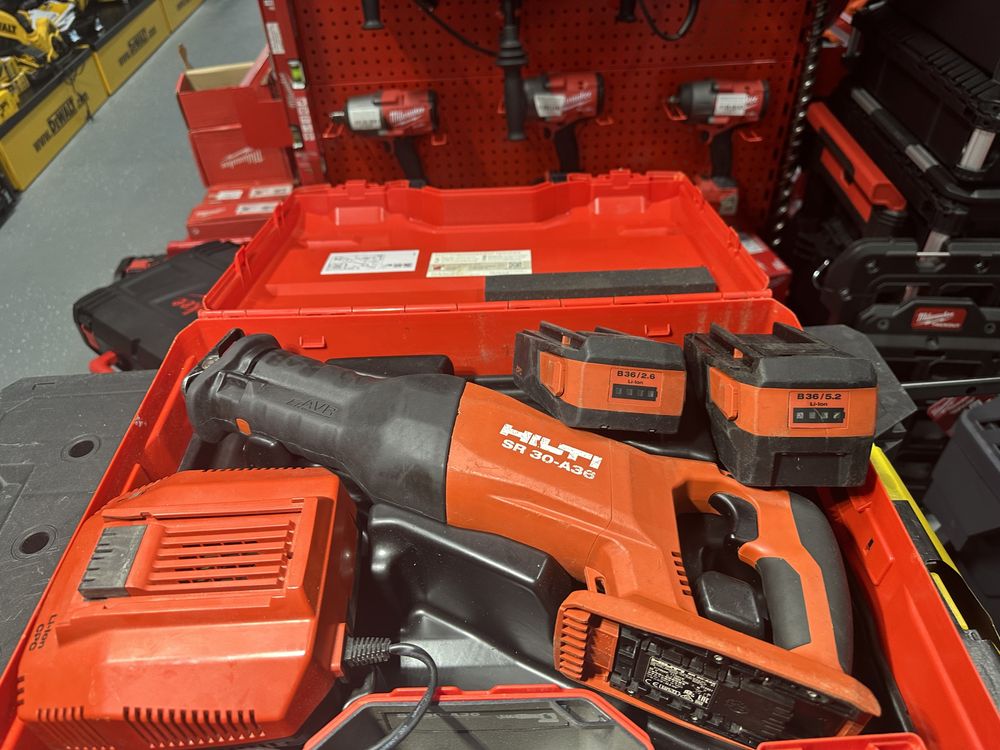 Безщіткова шабельна Hilti SR 30 A 36 Hilti WSR AVR Сабельная пила