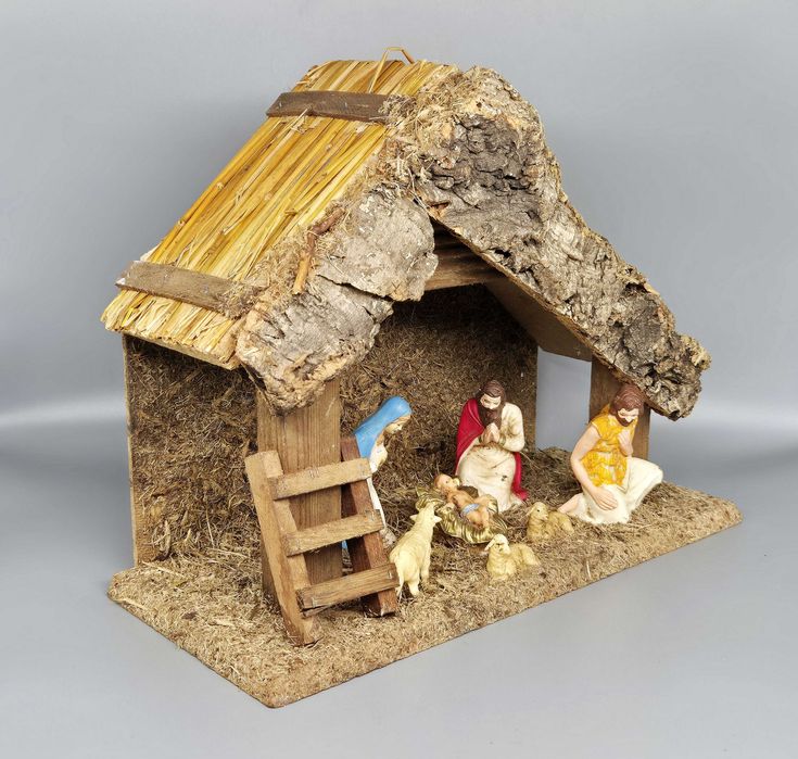 Szopka stajenka z figurkami ręcznie robiona Boże Narodzenie