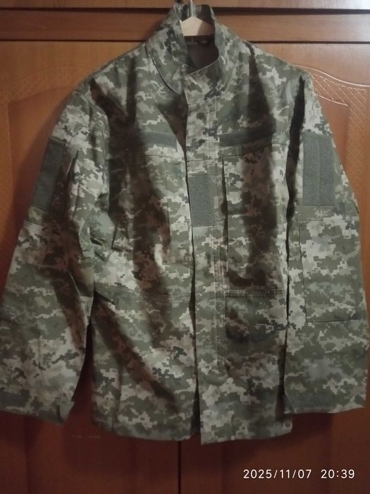 Продам полевой костюм. новый