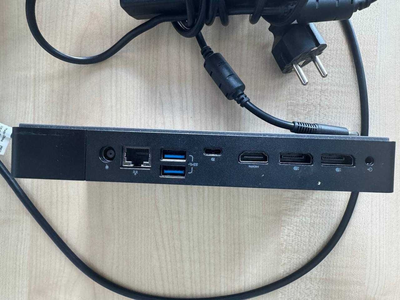 Dell Stacja Dokująca WD19 130W USB-C - HDMI, DisplayPort, USB