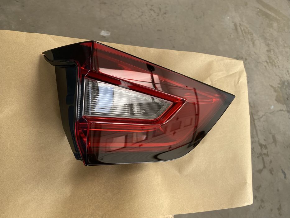 Nissan Juke F16 - Дверка задня - L - Оригінал