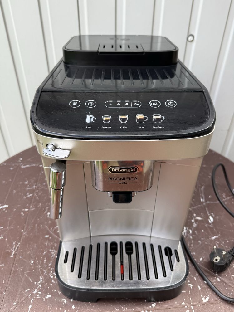 Ekspres De'Longhi Magnifica Evo ECAM290.21.B