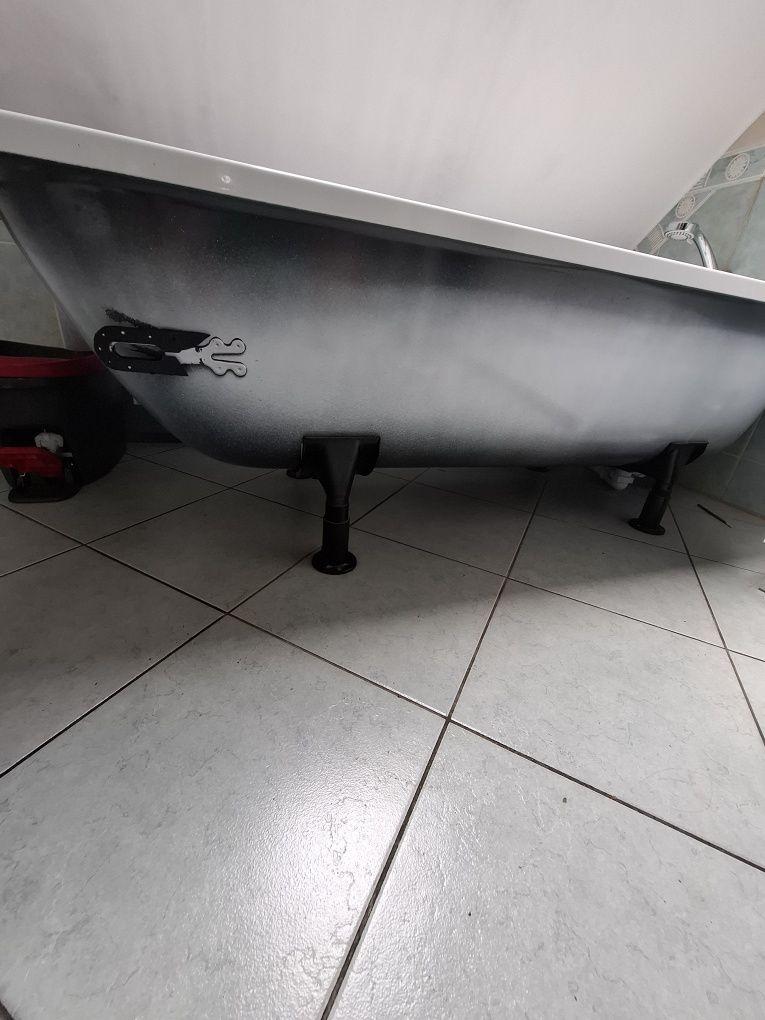 Sprzedam wannę metalową