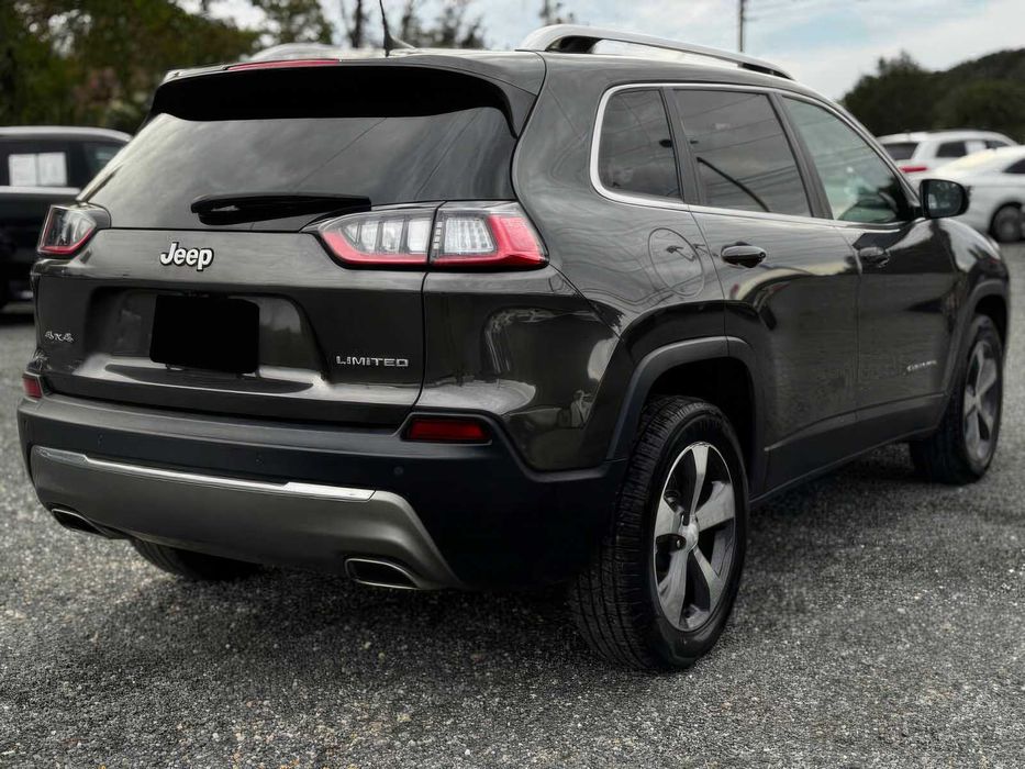 Jeep Cherokee Limited      2019