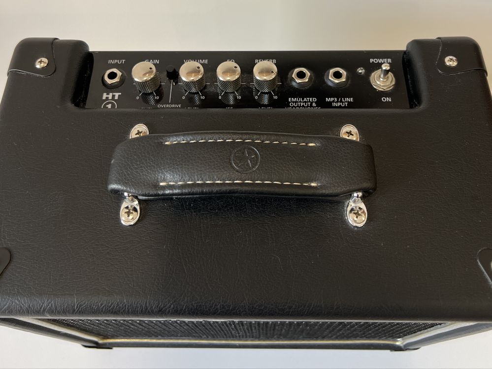 Amplificador valvulado Blackstar HT-1R