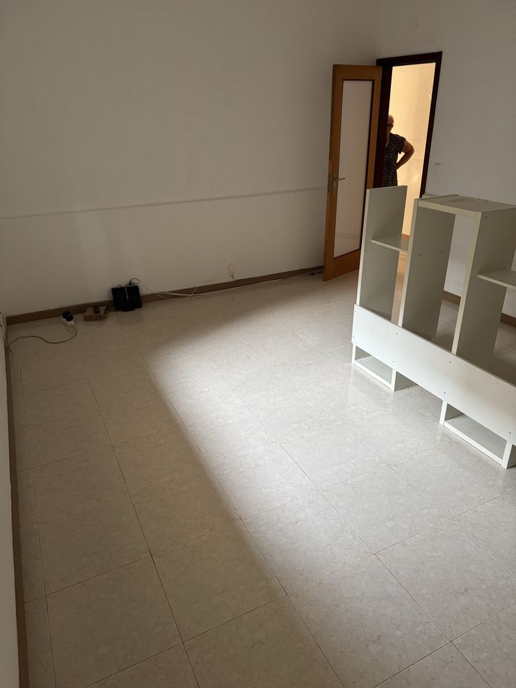 Alugo quarto em odivelas