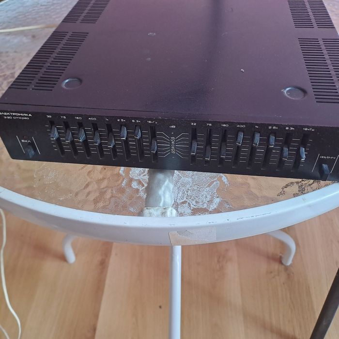 Эквалайзер восьмиполосный