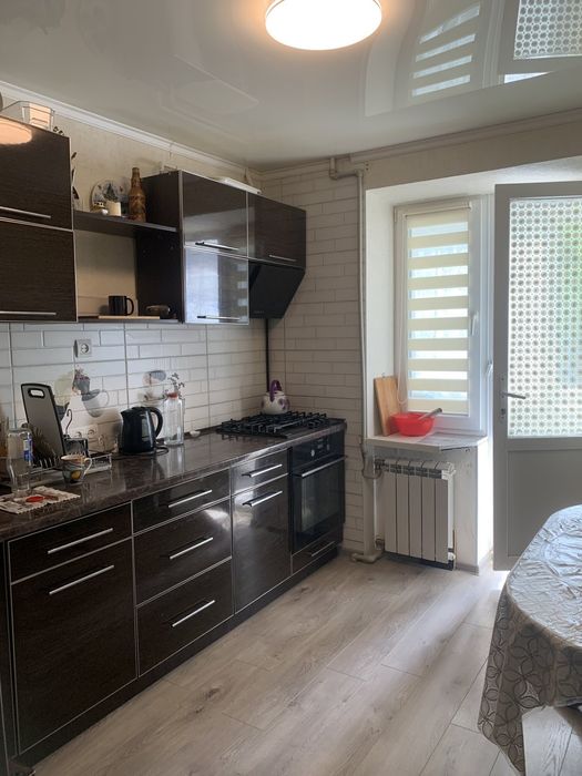 Продаётся 2х ком. киевского проекта 1 этаж пр.Мира