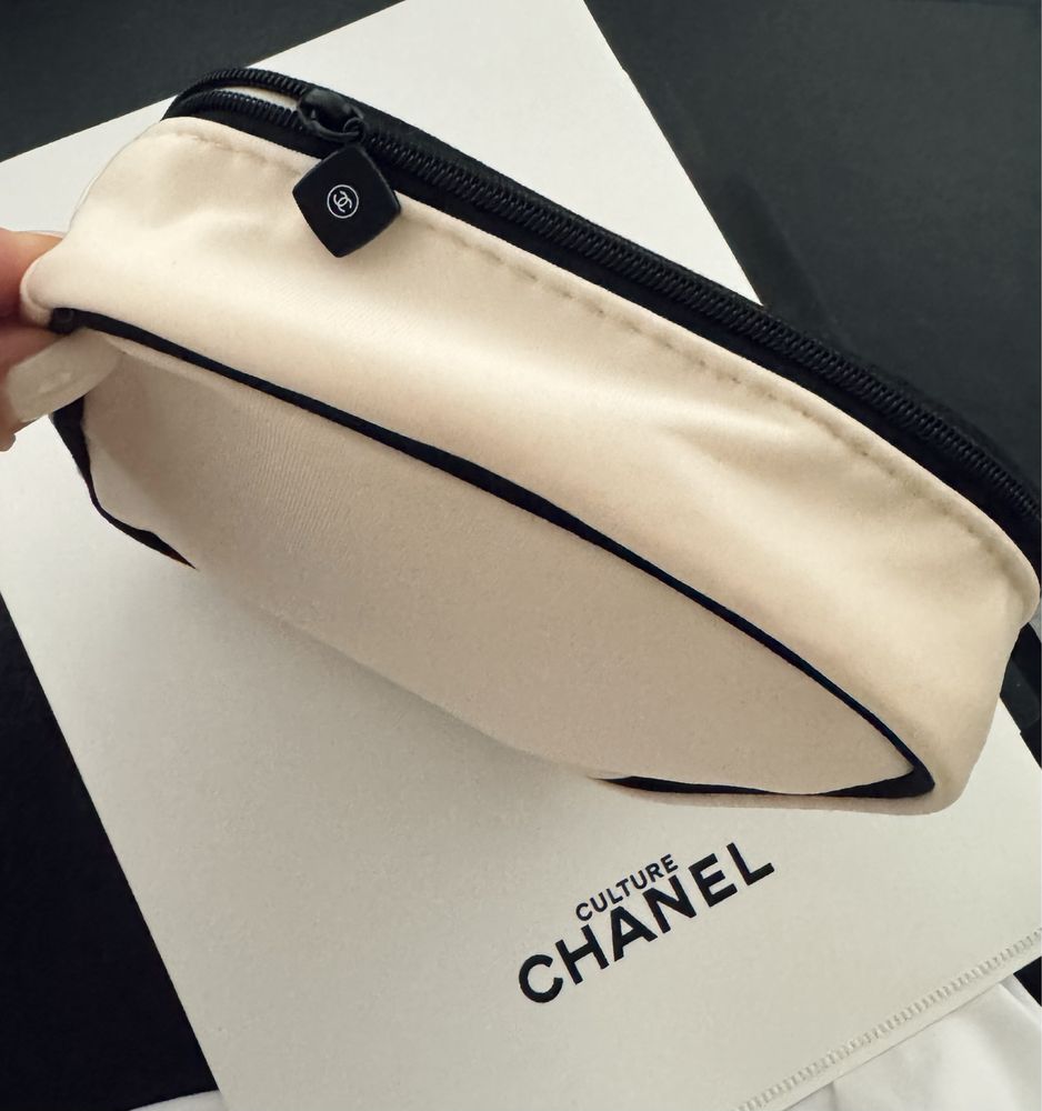 Chanel косметичка