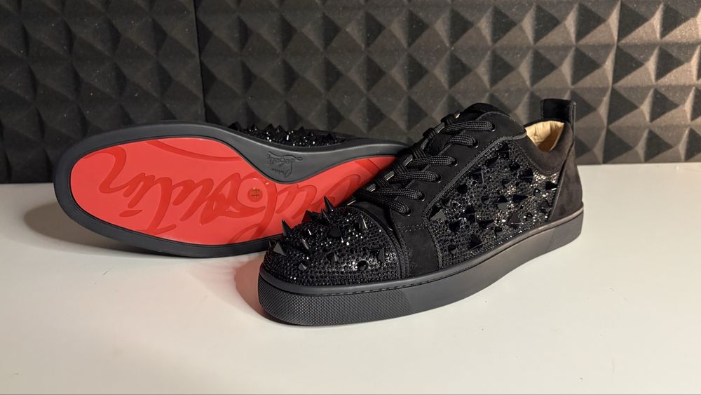 Кросівки Christian Louboutin з шипами