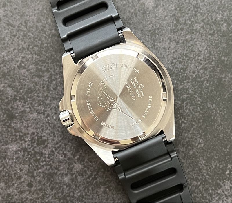 Годинник Casio Duro MDV-106B-1A1 оригінал новий diver's 200M mdv-107