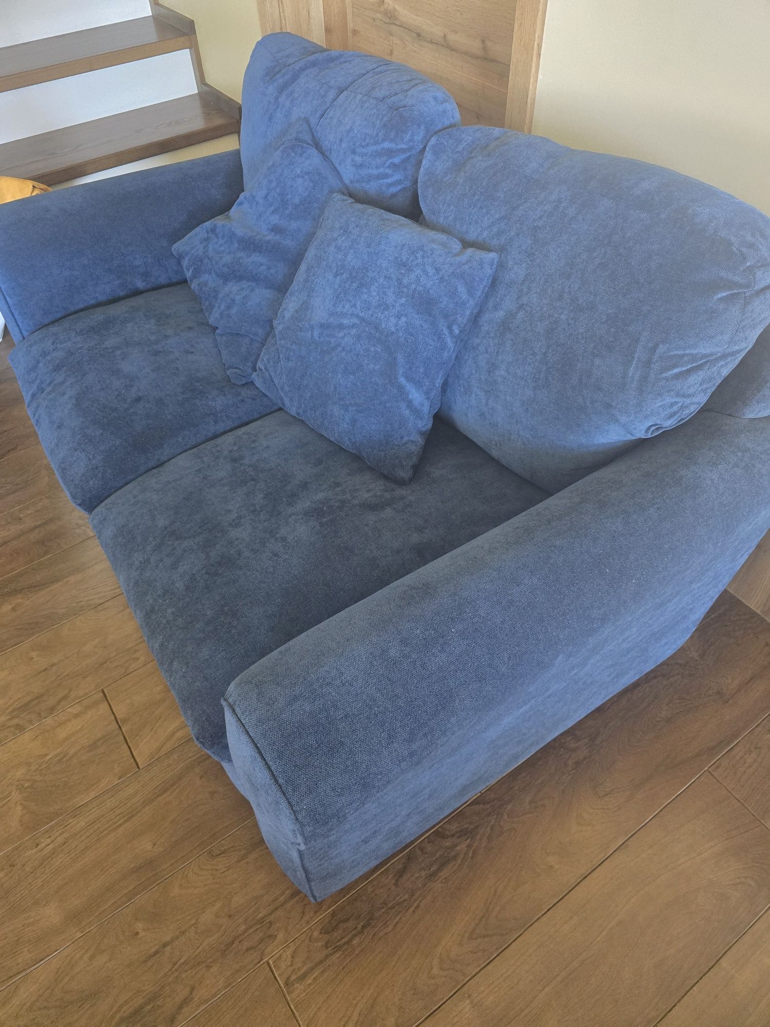 Kanapa sofa 2 osobowa niebieska jak nowa, Stan idealny