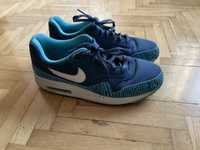 Granatowe buty nike air