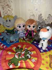 Новогодний подарок Эльза, Анна, Олаф и Свен  мягкая игрушка FrozenII