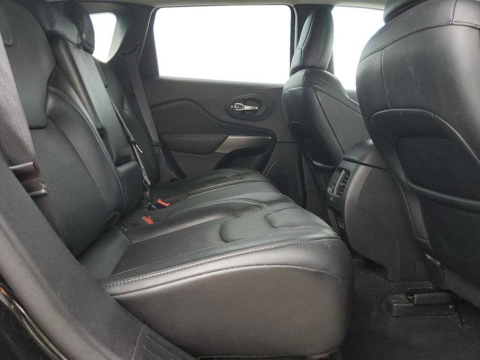 JEEP Cherokee latitude lux 2021