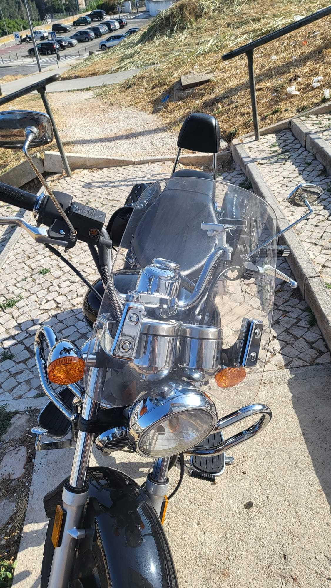 Keeway Superlight 125cc - 2017 - Apenas 6.670 KM Reais  Com Acessórios