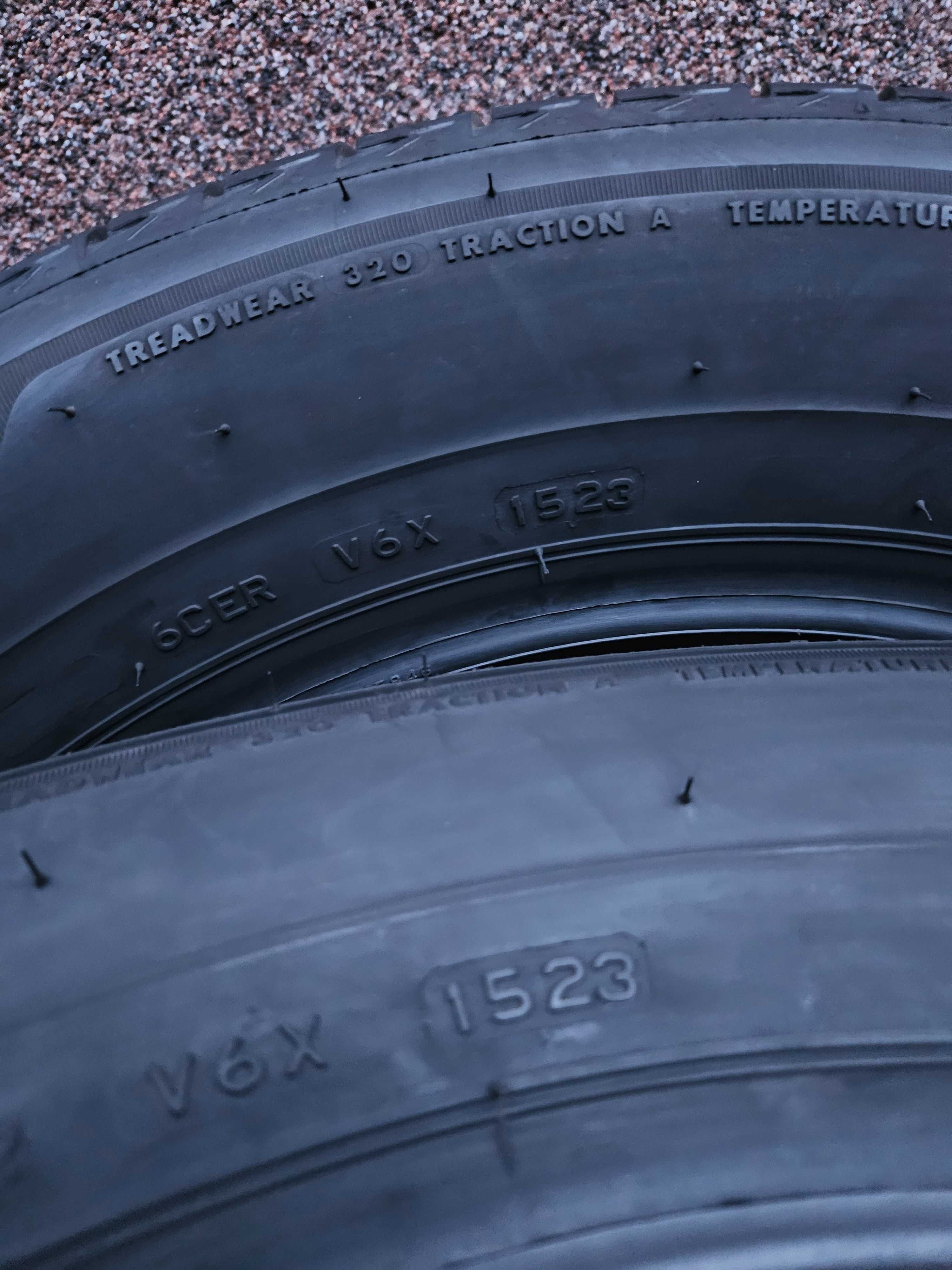 215/60R17 bridgestone turanza T005