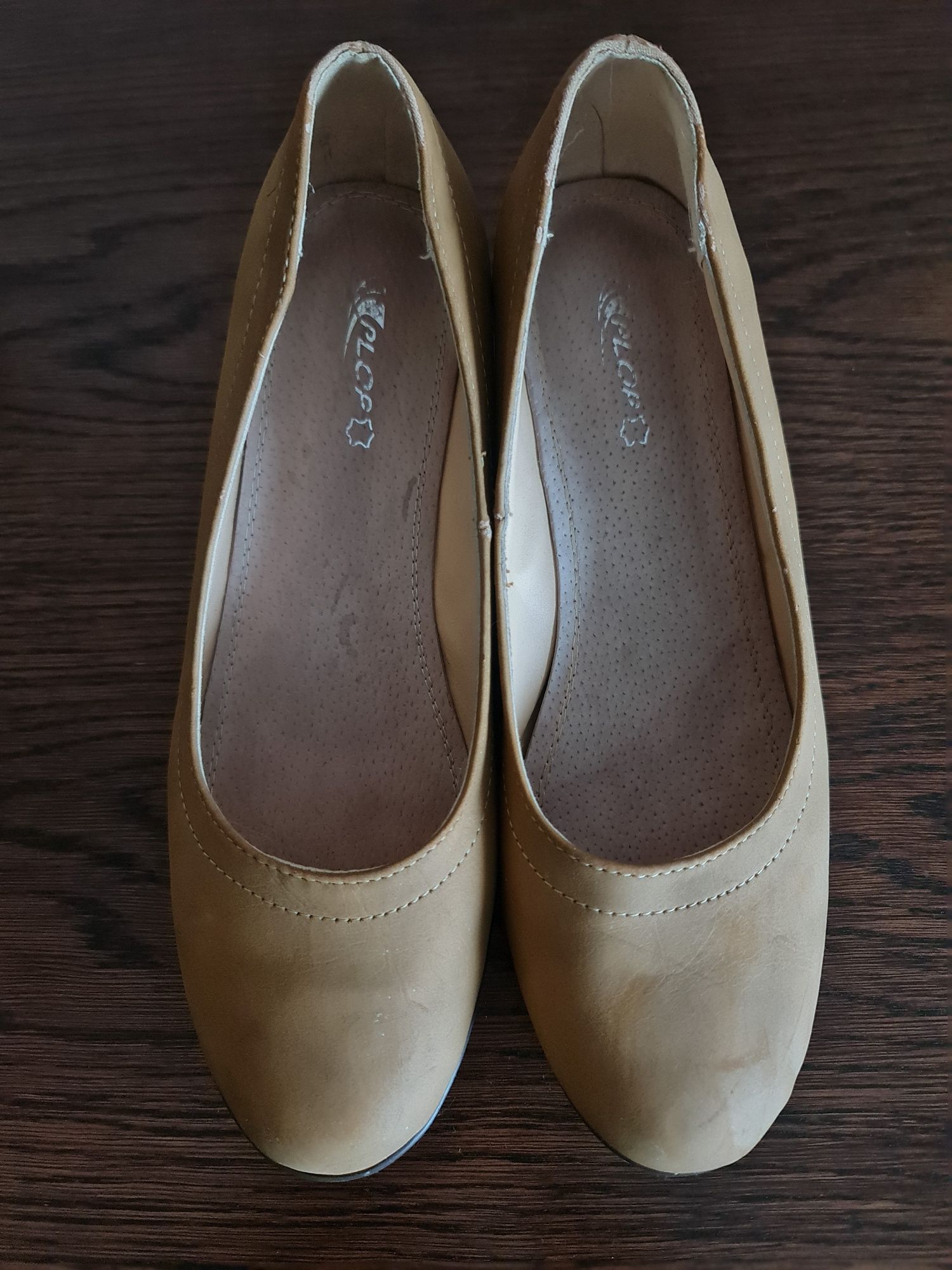 Buty damskie czółenka karmelowe na koturnie