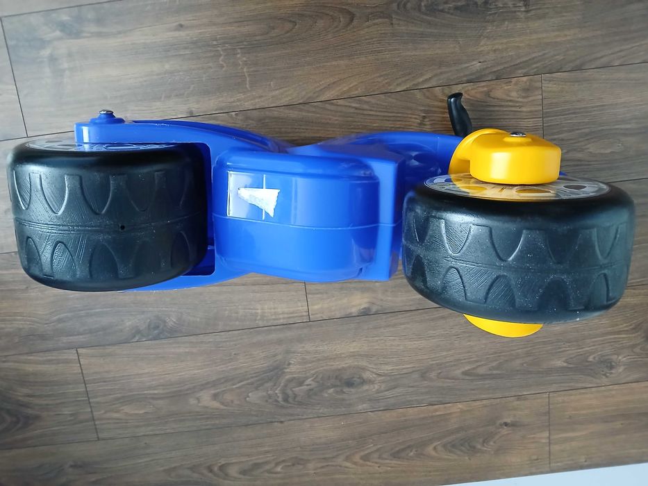 Motor motorek biegowy odpychacz jeździk