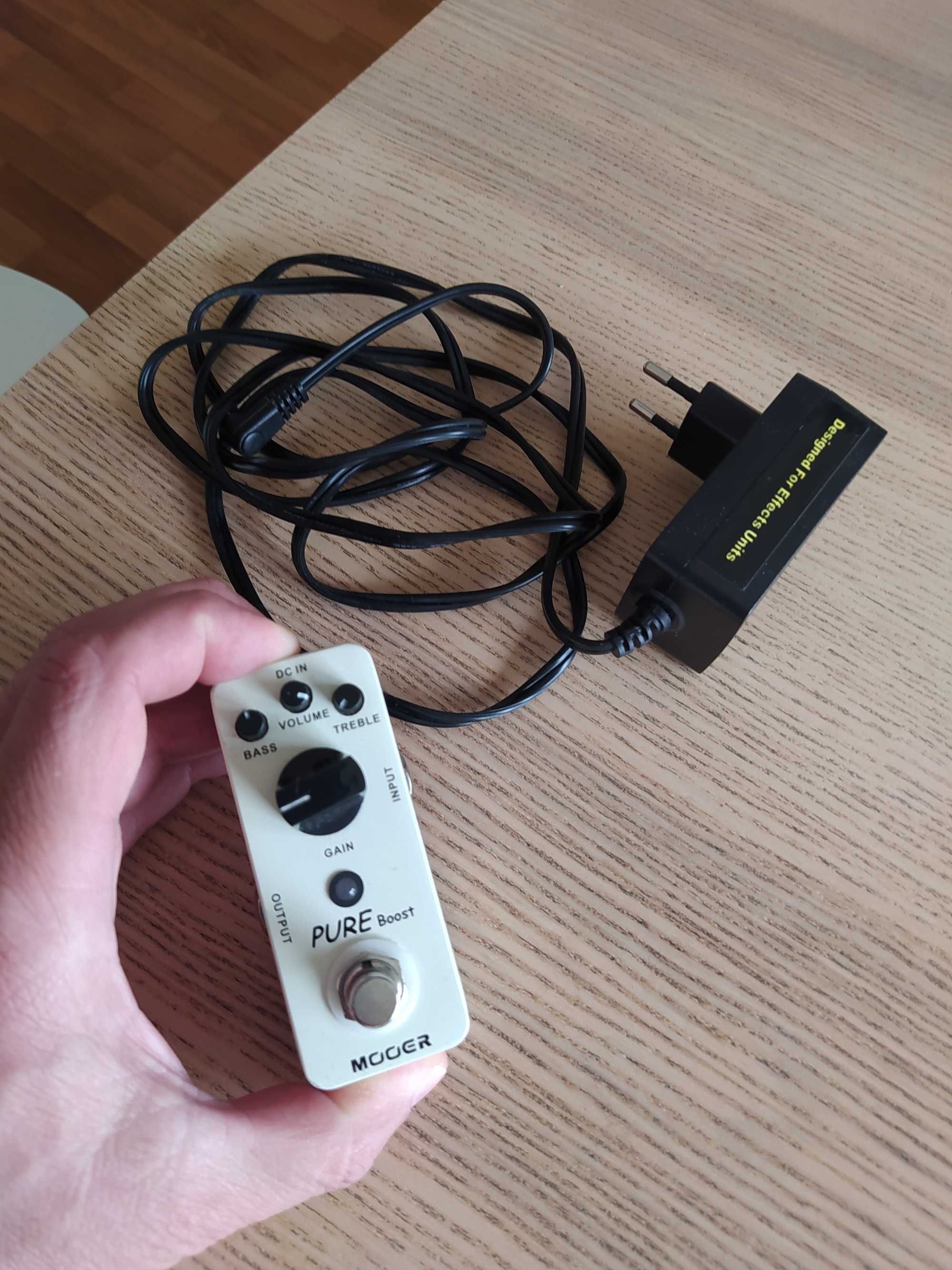 Pedal para guitarra mooer pure boost