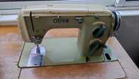 Máquina de costura OLIVA