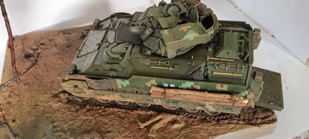 БМП Bradley ЗСУ 1/35