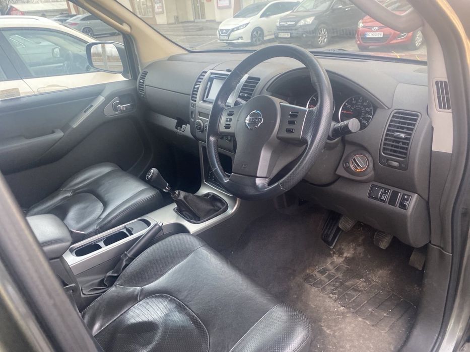 Nissan Pathfinder R51