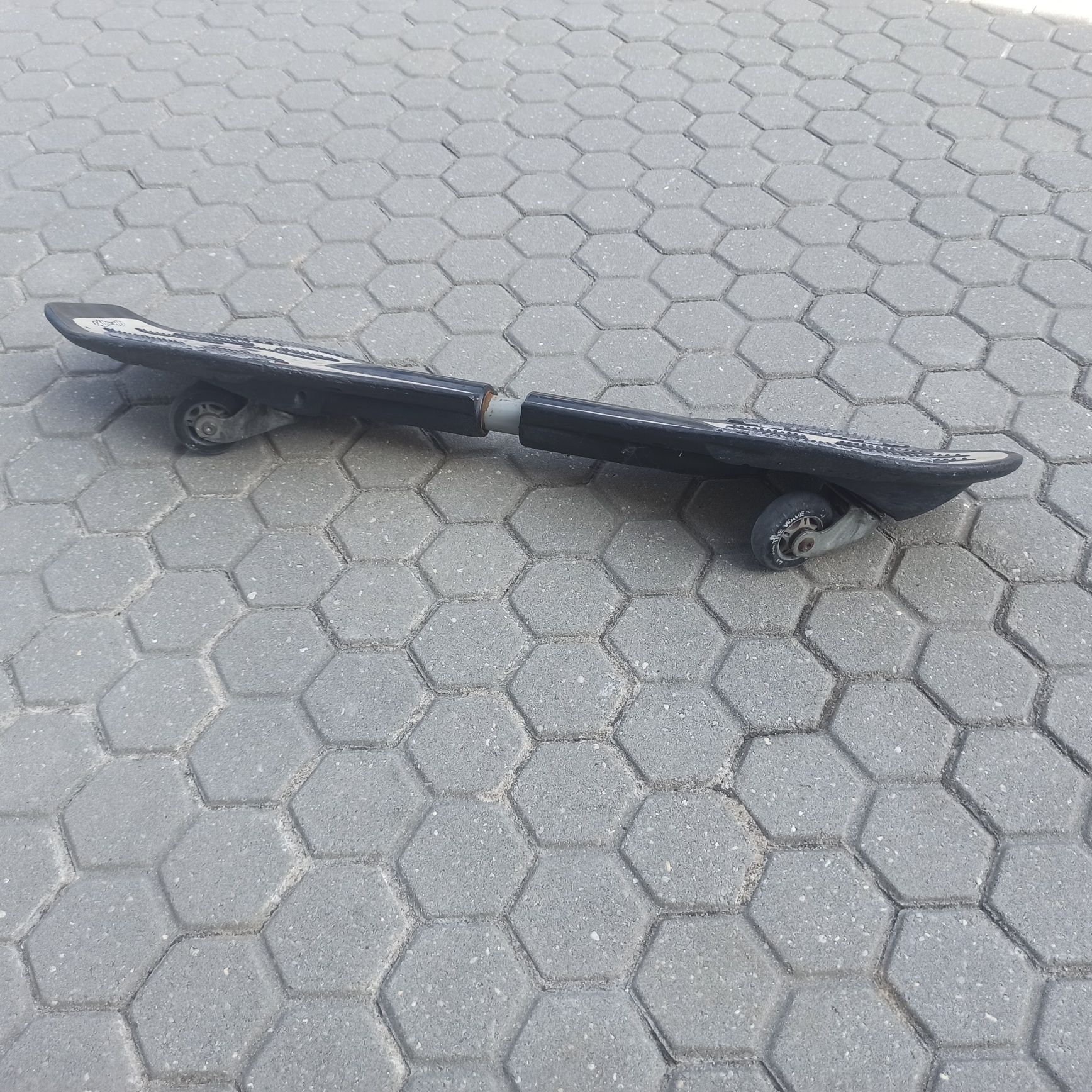 Skateboard e Trotinete