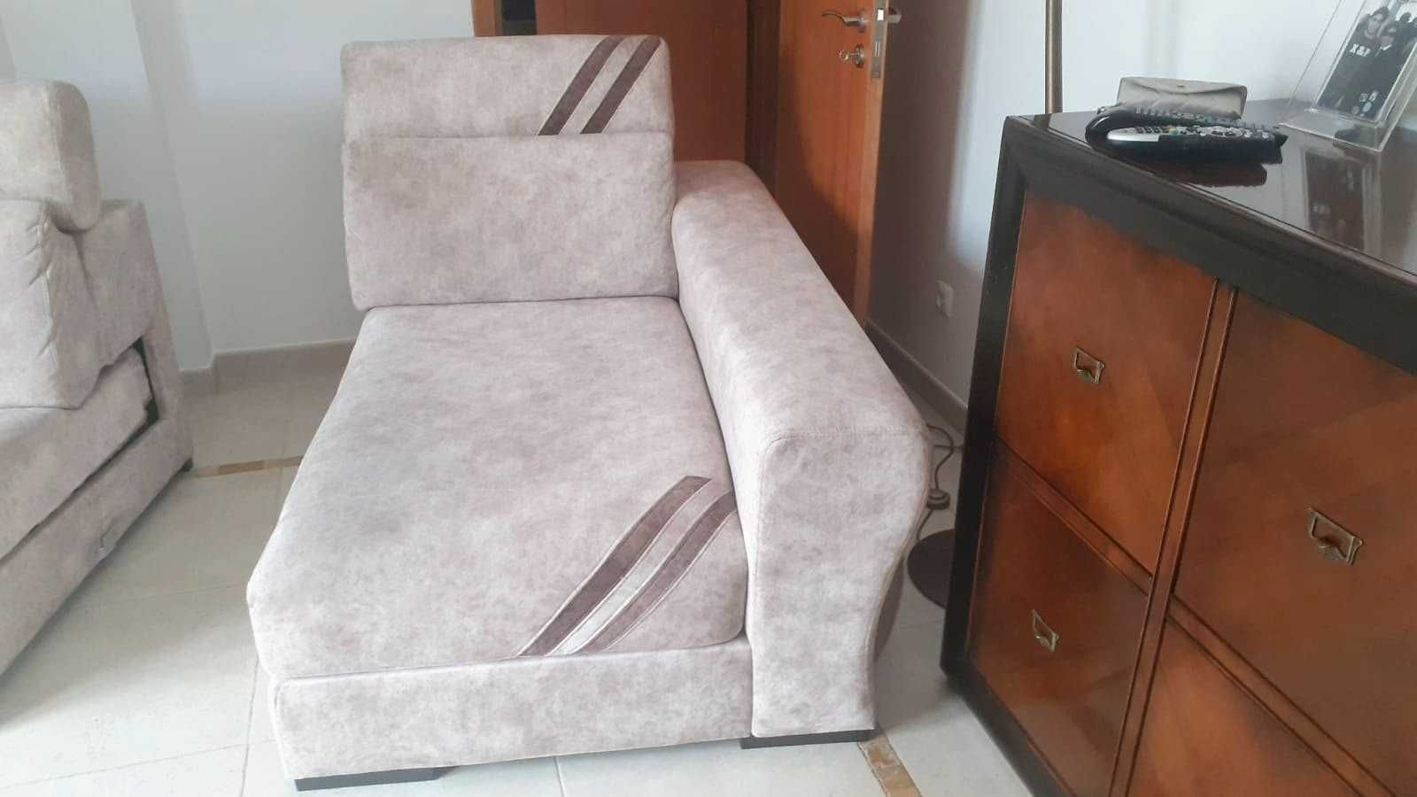 Sofá modular com chaise longue