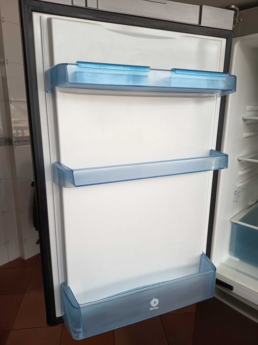 Frigorífico combinado Balay , usado com         algumas marcas
