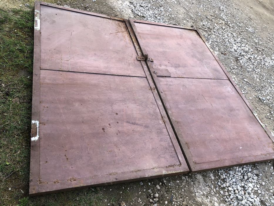 Продам гаражные ворота