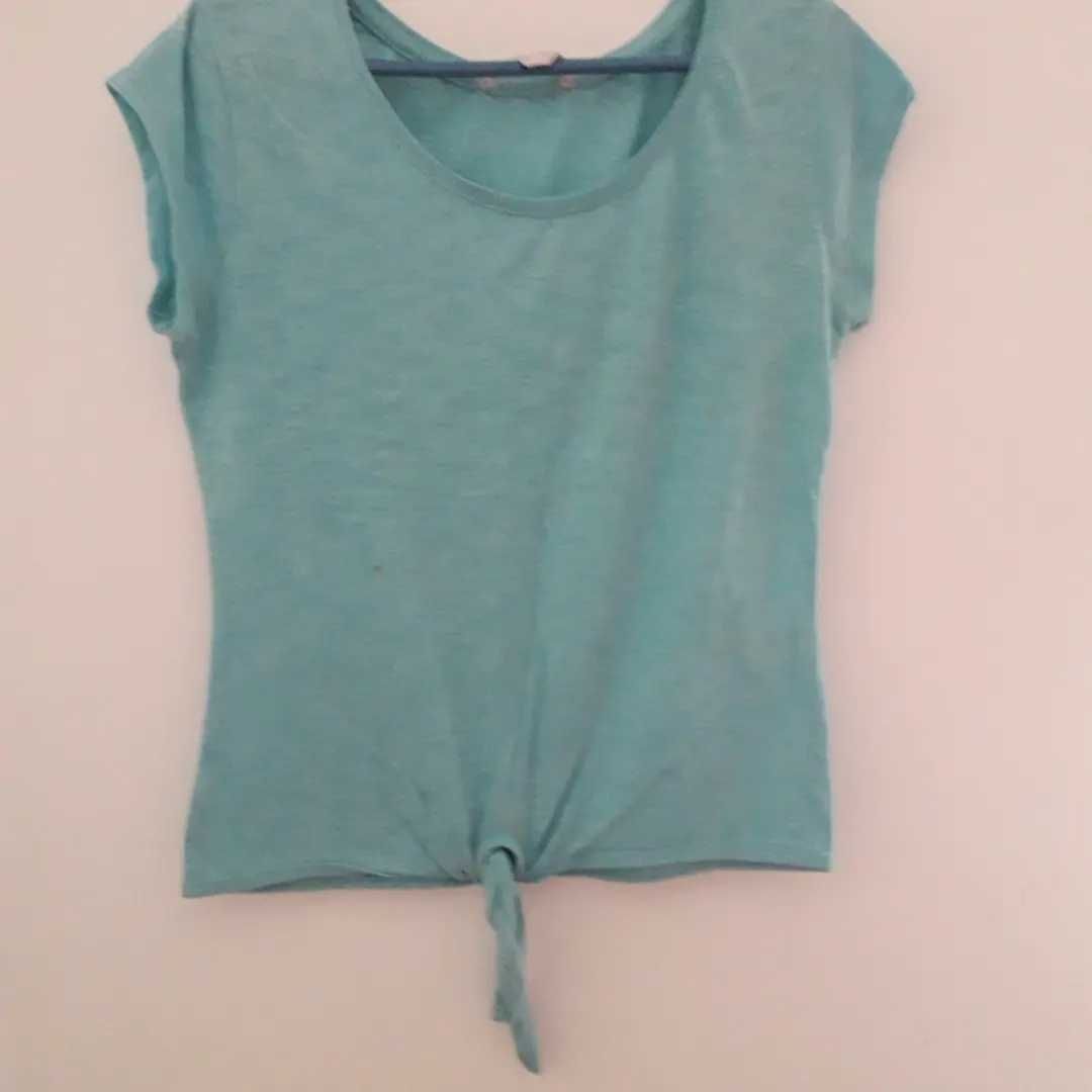 Shirt azul clara, Bershka