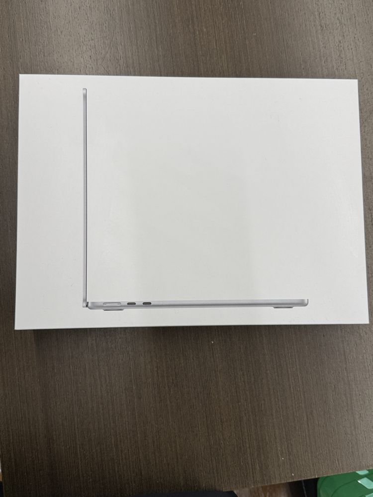 Macbook Air 13’6