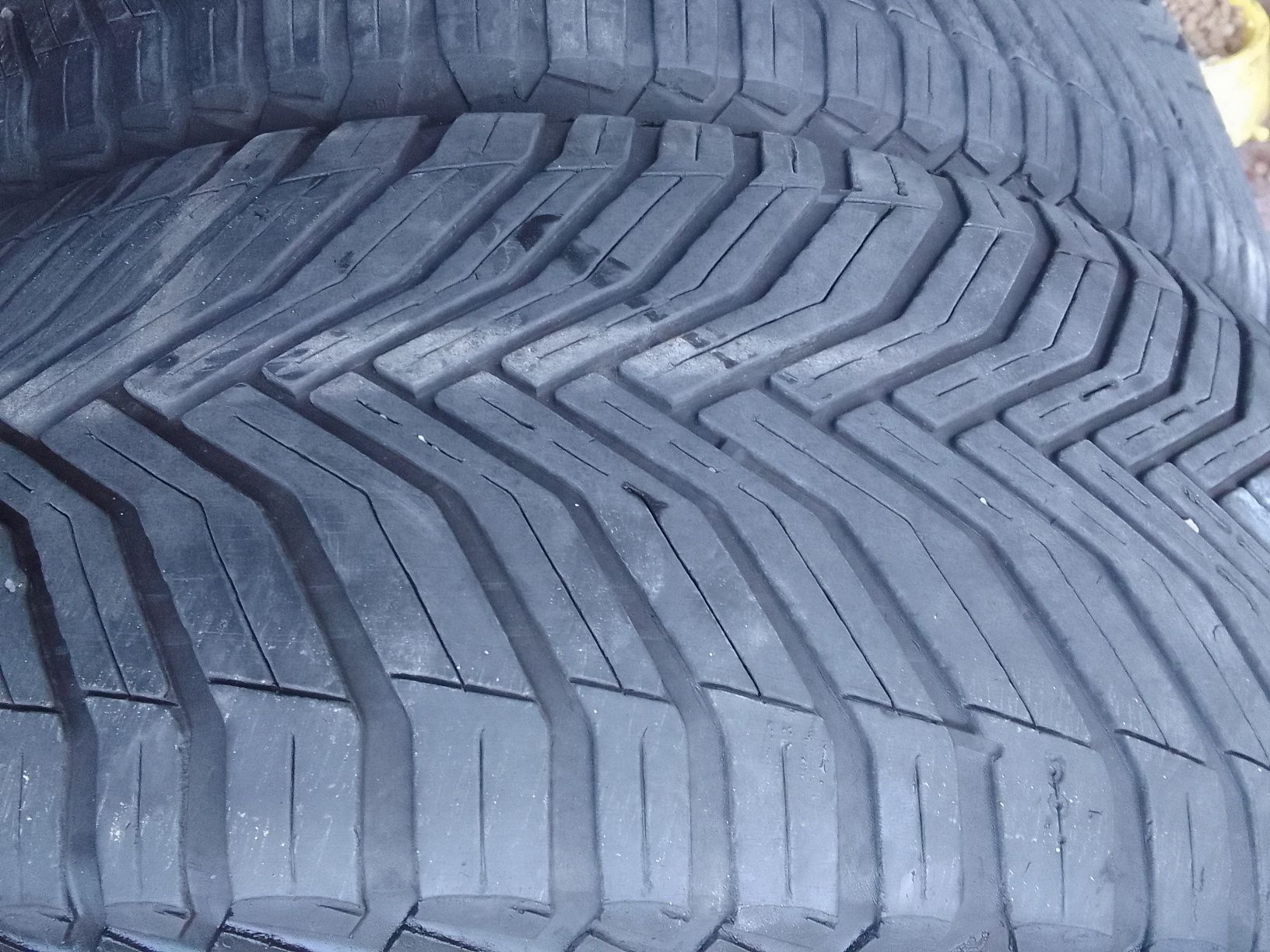 Cena za 2 Opony wielosezonowe 235/55r19 MICHELIN 2021r