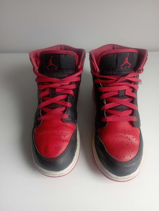 Buty oryginalne Air Jordan 1 MID (GS) rozmiar 40 do koszykówki