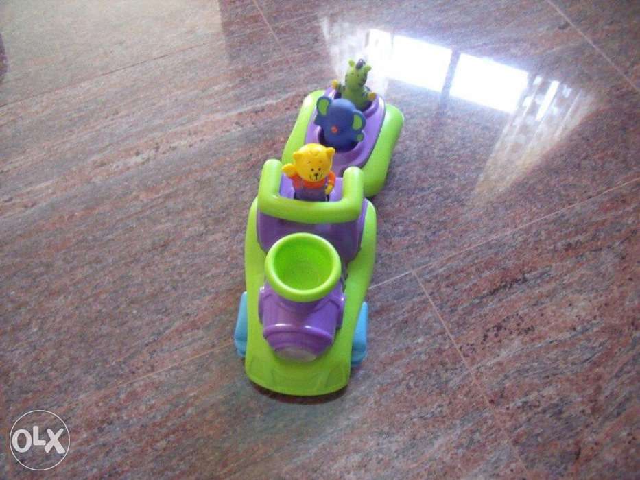 Comboio zoo a pilhas