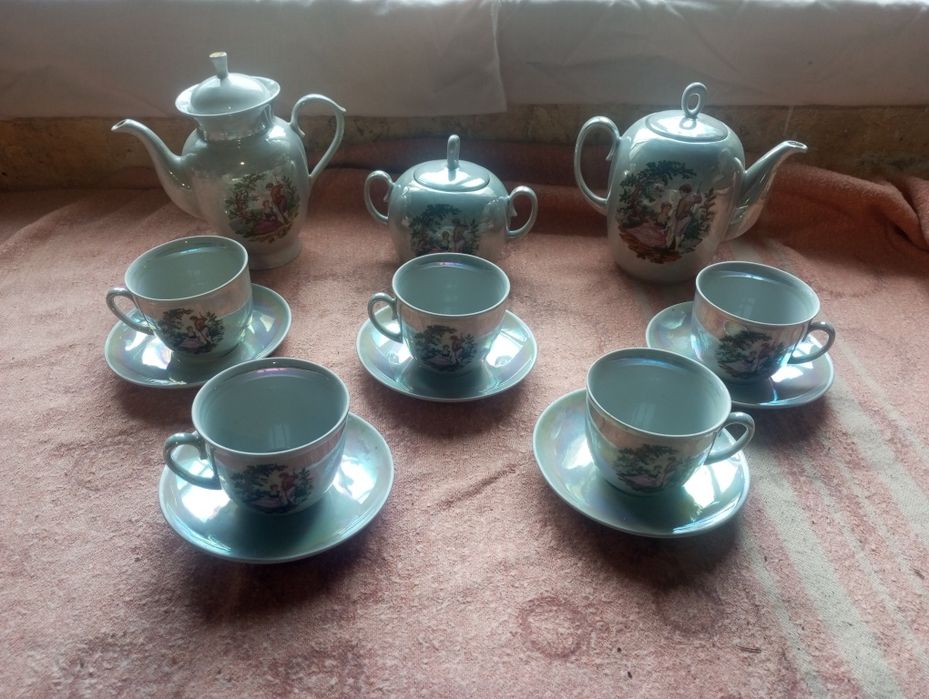 Продам набір посуду