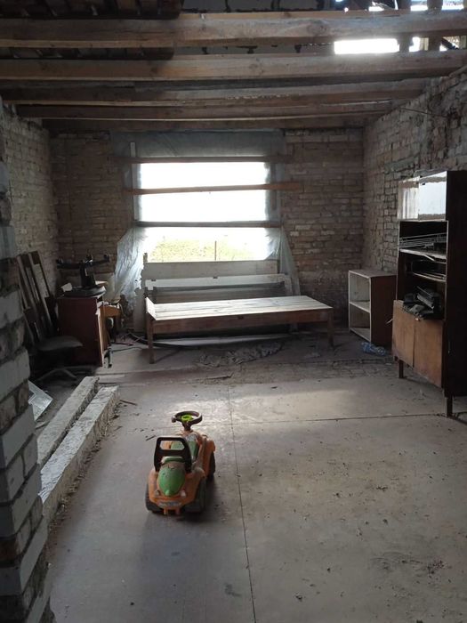 Продаж будинку, дачі