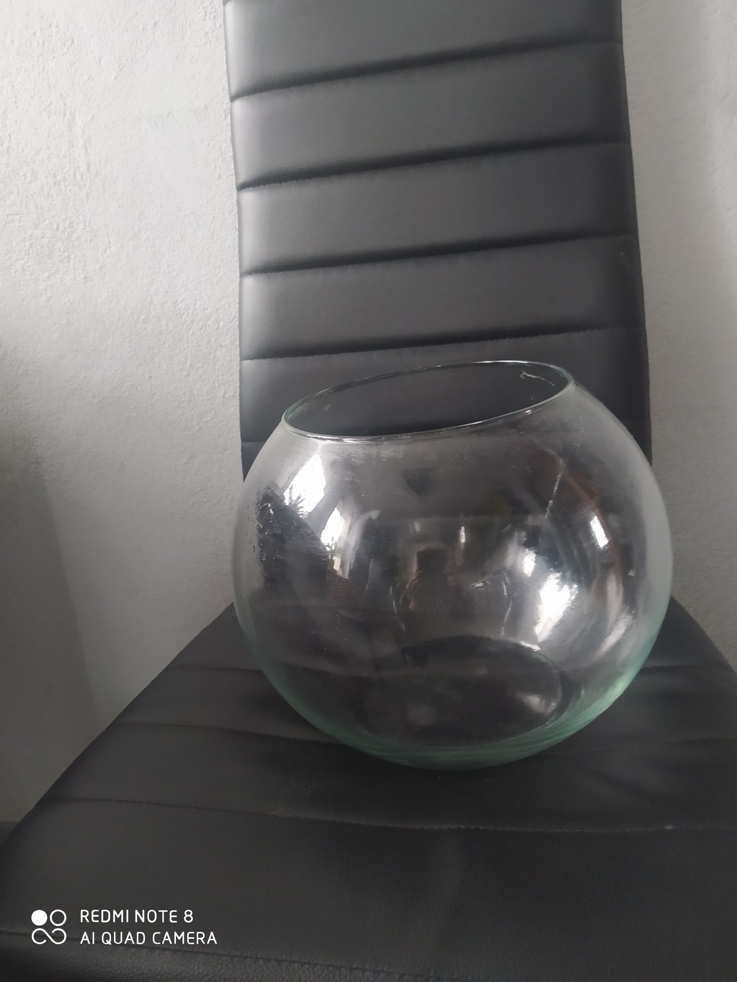 Akwarium w postaci kuli wysokość około 20 cm okazja!
