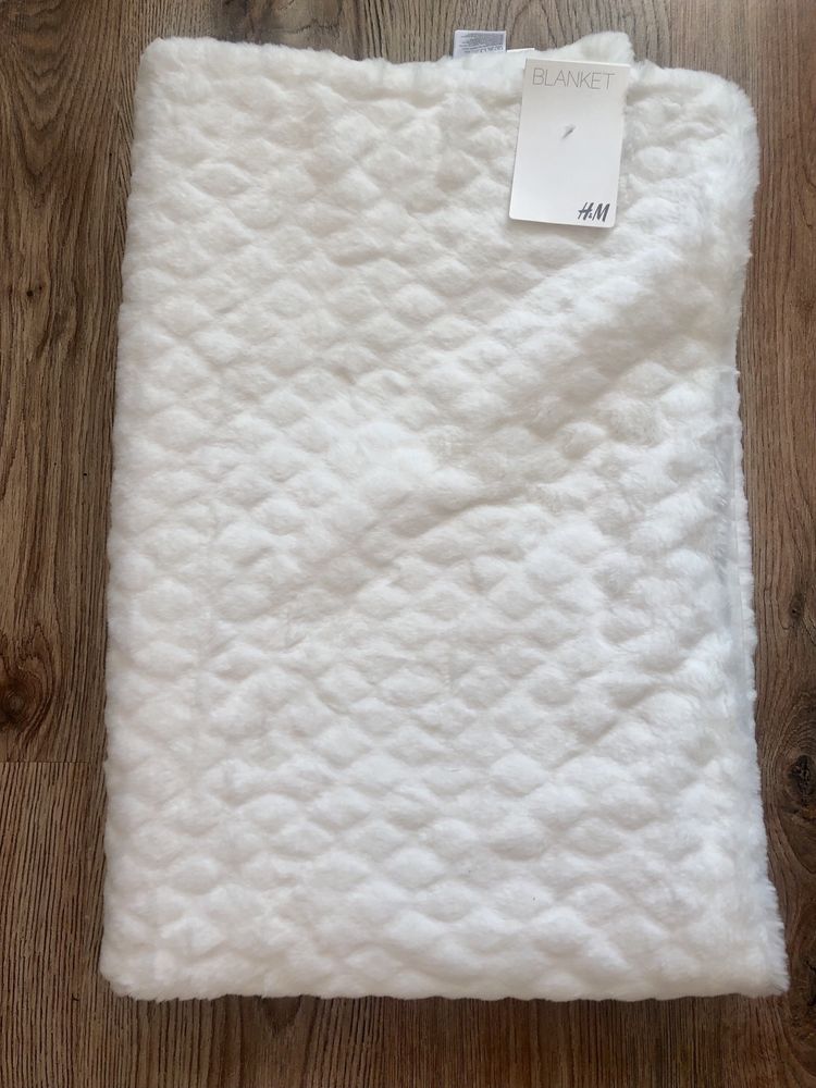 Pled kocyk narzuta H&M Home 150x110