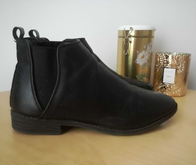 37 Sztyblety damskie Buty czarne skórzane Trzewiki Walkiki