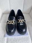 Loafersy mokasyny buty czarne z ozdobnym łańcuchem