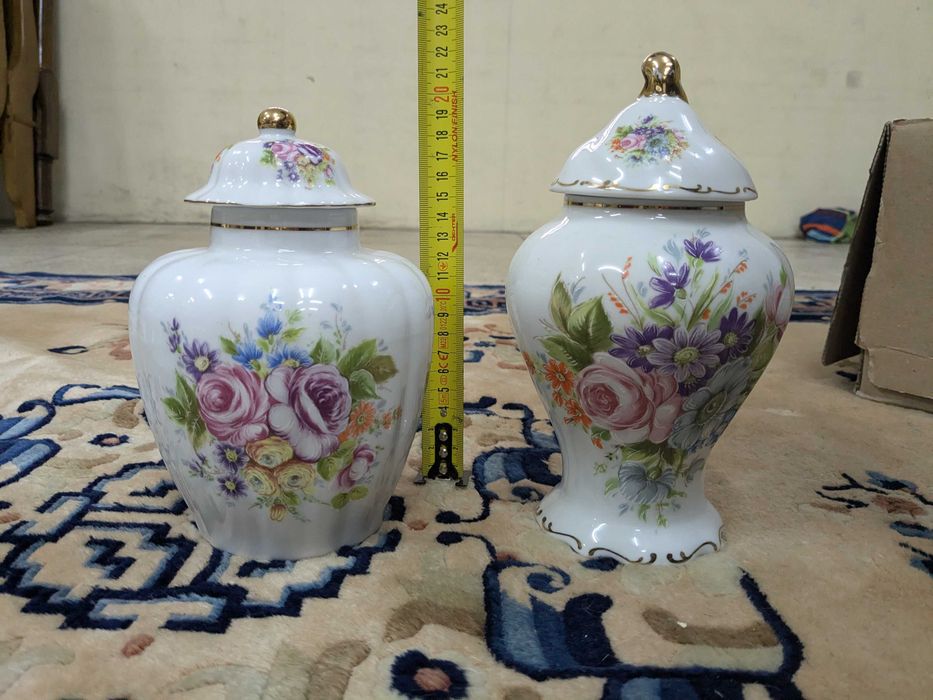 Conjunto de 23 peças de porcelanas encarnaçao