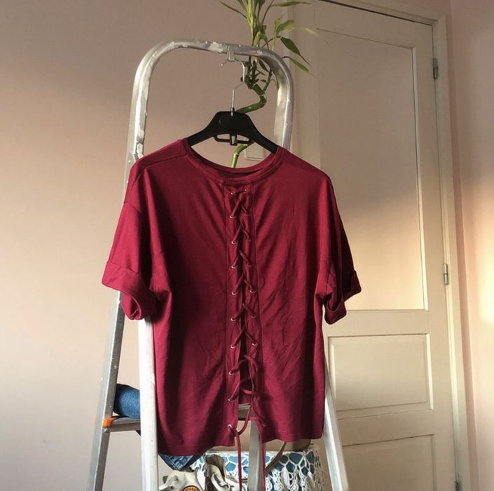 T-shit basic bordeaux da Stradivarius