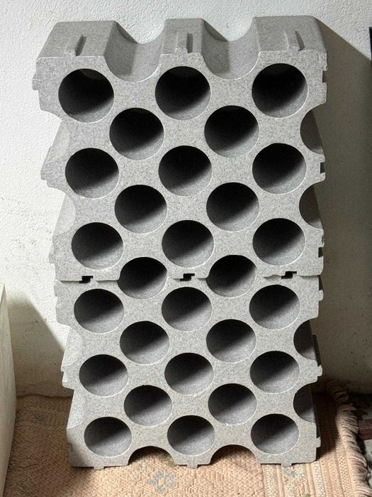 Garrafeira 15 garrafas empilhável em poliestireno