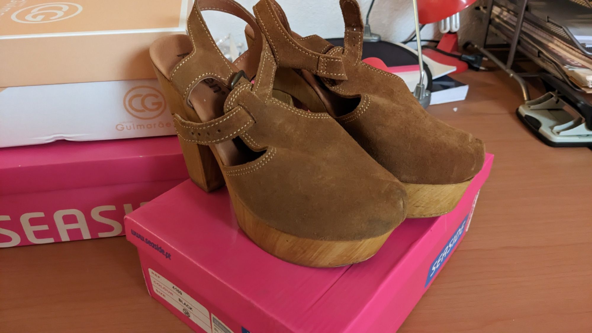 Socas veludo camel 37