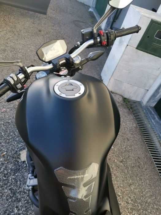 DUCATI MONSTER 821 DARK 2018 (como nova)