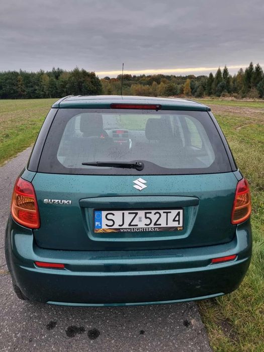 SUZUKI SX4 1.5 benz, mały przebieg.