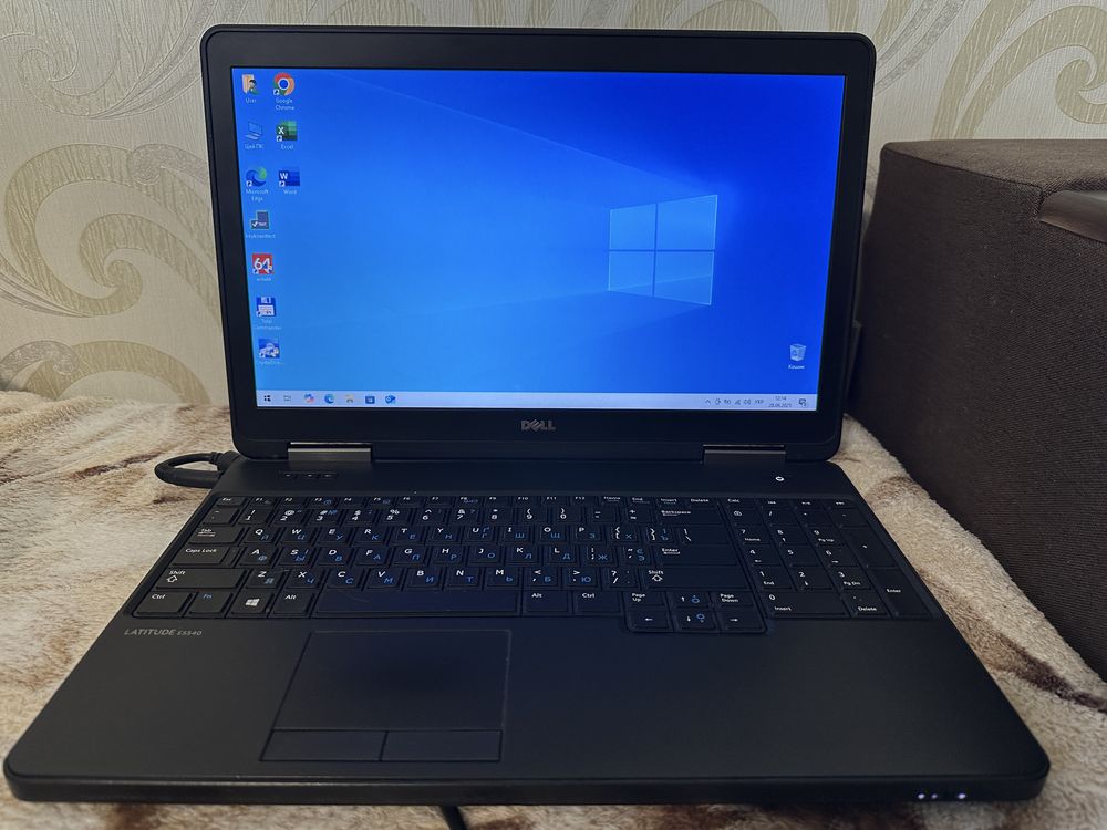 Ноутбук Dell latitude e5540 i3/8/500