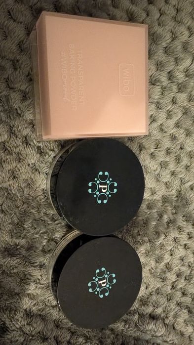 Sprzedam 13 sypkich pudrów